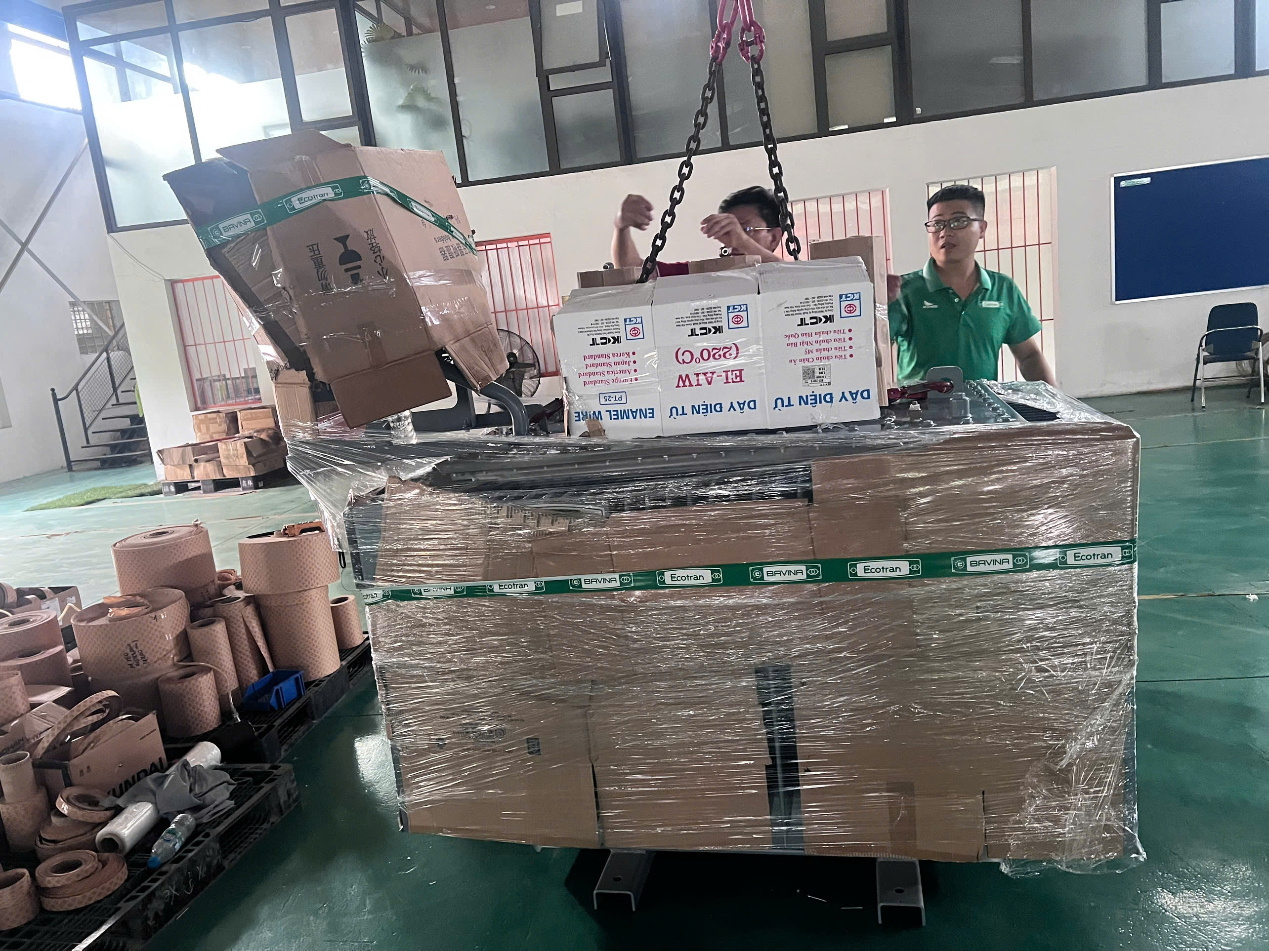 Máy biến áp Ecotran đóng gói sẵn để giao theo đợt